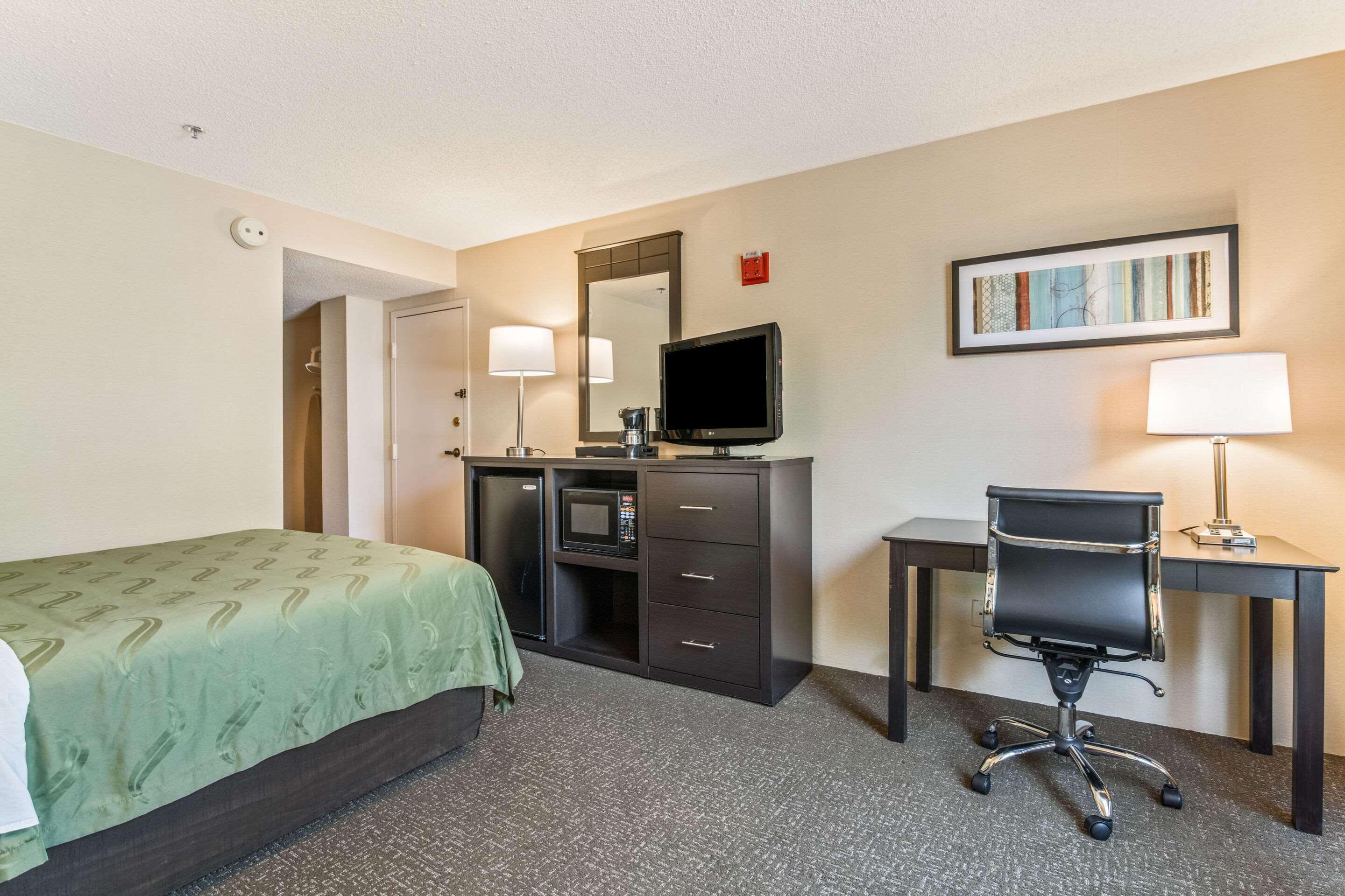 Quality Inn Portsmouth Esterno foto