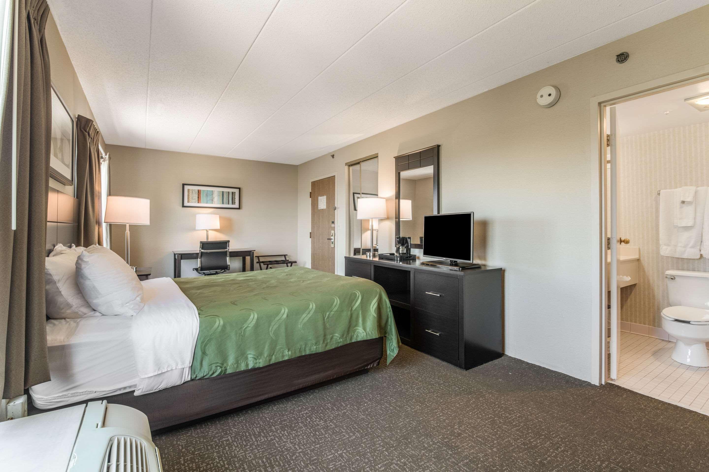 Quality Inn Portsmouth Esterno foto
