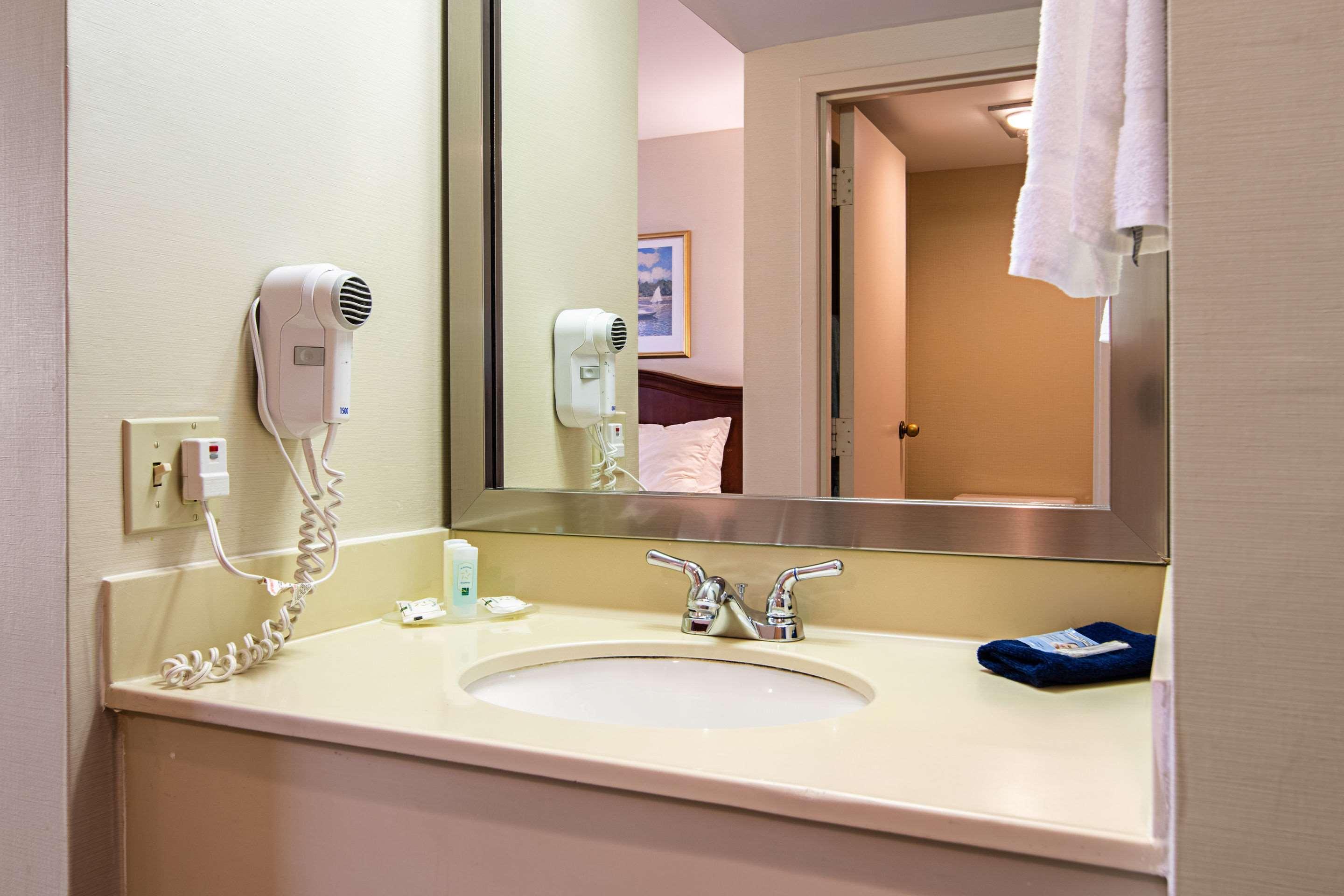 Quality Inn Portsmouth Esterno foto