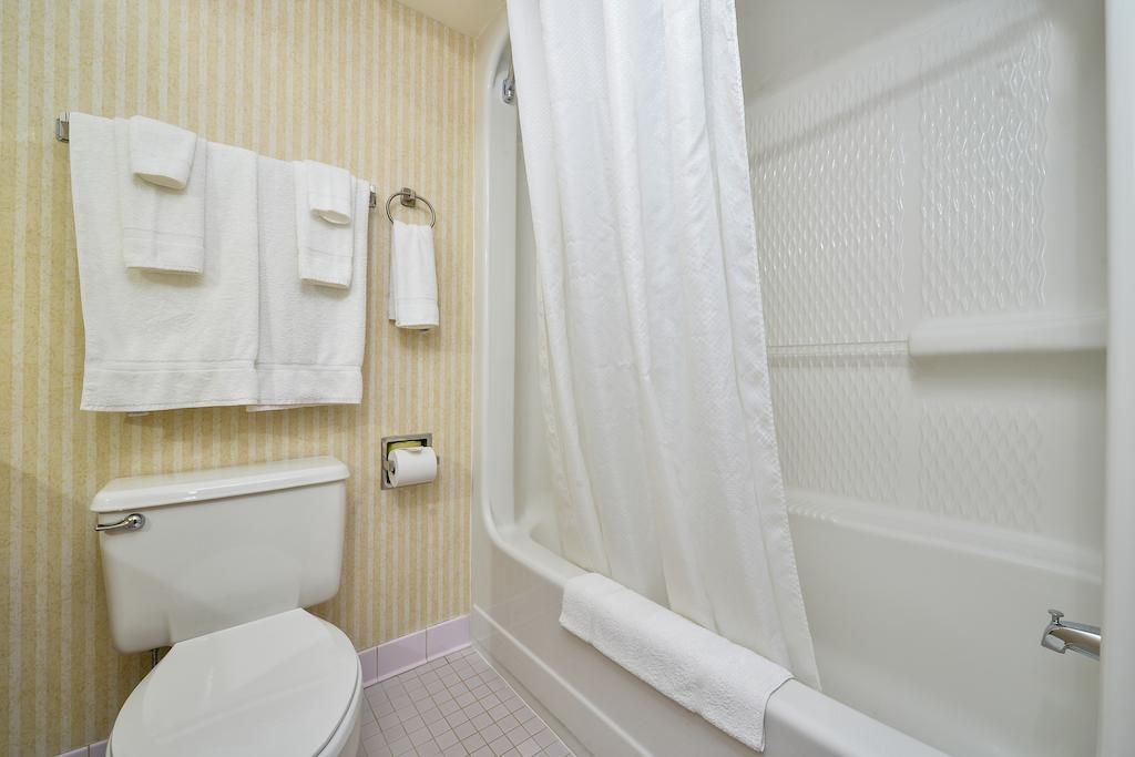 Quality Inn Portsmouth Esterno foto